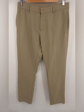 Bear Bottom tour khaki pants mens M slim Athleisure travel